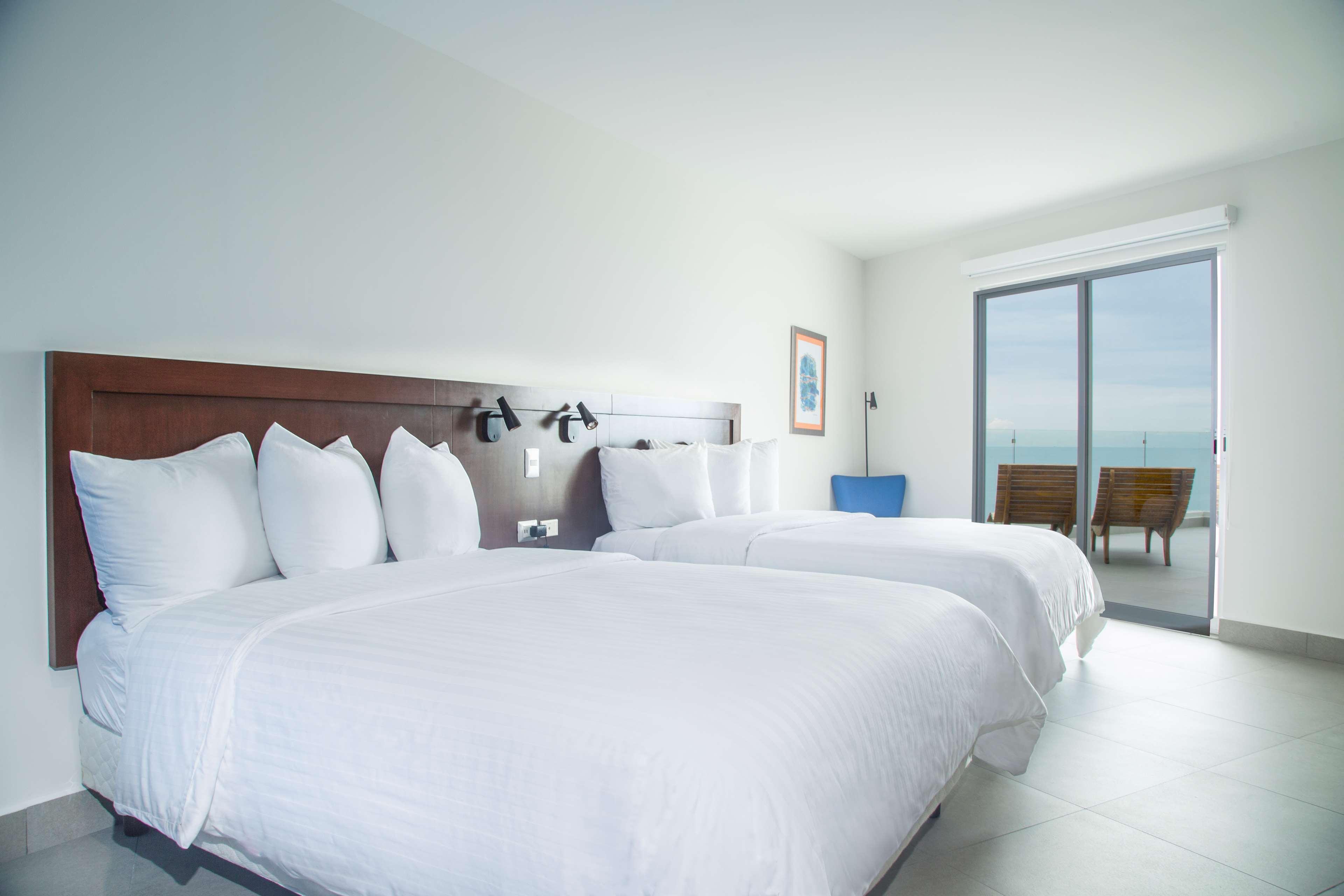 Park Inn By Radisson Mazatlán Exterior foto